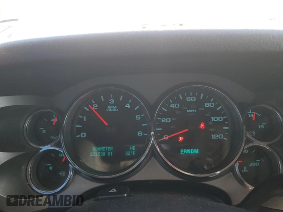 2013 Chevrolet Silverado 1500 LT with VIN 3GCPKSE71DG149447, listed as a Copart auction lot 44828265 with 231,538 mi miles and Salvage Title. Bid and sale history available at DreamBid. Image 9.