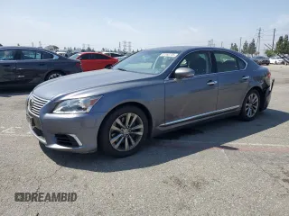 2016 Lexus LS 460 with VIN JTHBL5EF7G5140276, listed as a Copart auction lot 61060735 with 29,768 mi miles and Salvage title. Bid and sale history available at DreamBid. Image 1.