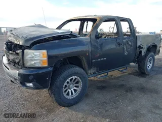 2009 Chevrolet Silverado 1500 LT with VIN 1GCEK29079Z134785, listed as a IAAI auction lot 41453672 with 1 mi miles. Bid and sale history available at carsss.com. Image 2.