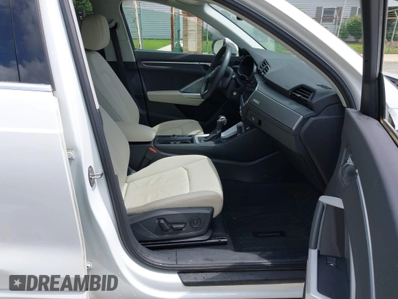 2022 Audi Q3 Premium Plus with VIN WA1BUCF36N1138119, listed as a IAAI auction lot 42536021 with 25,797 mi miles and . Bid and sale history available at DreamBid. Image 5.