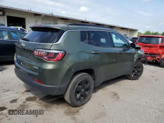 2019 Jeep Compass Latitude with VIN 3C4NJDBB2KT735142, listed as a Copart auction lot 57287444 with 139,517 mi miles and Non repairable. Bid and sale history available at DreamBid. Image 3.