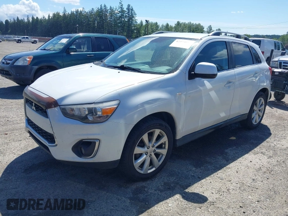 2014 Mitsubishi Outlander SE z VIN 4A4AP4AU3EE024904, wystawiony jako IAAI lot #42373011 z przebiegiem 121 482 mil mil oraz . Historia ofert i sprzedaży dostępna na DreamBid. Obrazek 2.