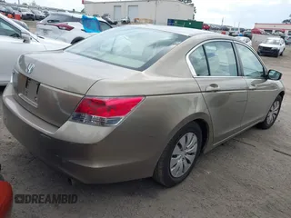 2008 Honda Accord LX z VIN 1HGCP26318A041265, wystawiony jako IAAI lot #42065423 z przebiegiem 131 565 mil mil oraz . Historia ofert i sprzedaży dostępna na DreamBid. Obrazek 4.