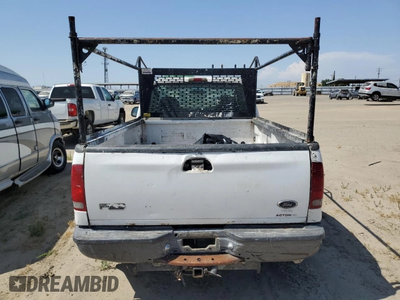 2003 Ford F-350 with VIN 1FTWF32S33EC43270, listed as a Copart auction lot 58818025 with 303,533 mi miles and Clean title. Bid and sale history available at DreamBid. Image 6.