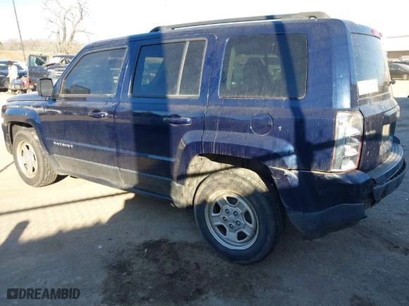 2016 Jeep Patriot Sport with VIN 1C4NJPBB0GD547623, listed as a IAAI auction lot 41636096 with 88,894 mi miles. Bid and sale history available at carsss.com. Image 3.