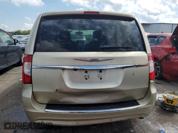 2011 Chrysler Town & Country Touring L with VIN 2A4RR8DG9BR798889, listed as a Copart auction lot 70291314 with Not Provided miles and Clean Title. Bid and sale history available at DreamBid. Image 6.