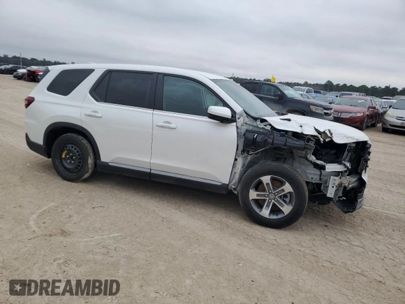 2025 Honda Pilot EX-L with VIN 5FNYG2H44SB003828, listed as a Copart auction lot 45298805 with 5,577 mi miles and Salvage Title. Bid and sale history available at carsss.com. Image 4.