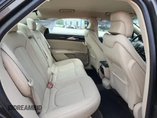 2016 Lincoln MKZ z VIN 3LN6L2G94GR613505, wystawiony jako Copart lot #60842925 z przebiegiem 55 154 mil mil oraz Szkoda całkowita • Salvage title. Historia ofert i sprzedaży dostępna na DreamBid. Obrazek 10.
