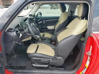 2023 MINI Hardtop Cooper SE z VIN WMW13DJ04P2T31287, wystawiony jako Copart lot #59362305 z przebiegiem 25 221 mil mil oraz Szkoda całkowita • Salvage title. Historia ofert i sprzedaży dostępna na DreamBid. Obrazek 7.