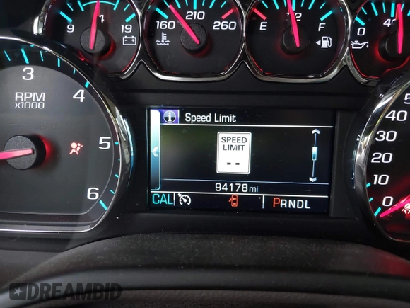 2019 Chevrolet Tahoe LT z VIN 1GNSCBKC1KR191789, wystawiony jako IAAI lot #42144961 z przebiegiem 94 178 mil mil oraz . Historia ofert i sprzedaży dostępna na DreamBid. Obrazek 7.