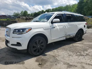 2022 Lincoln Navigator Reserve с VIN 5LMJJ3LT3NEL10719, выставлен на аукционе Copart как лот 61331215 с пробегом 41 818 миль миль и Списание • Salvage title. История ставок и продаж доступна на DreamBid. Изображение 1.