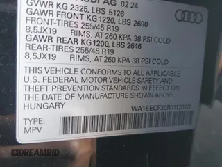 2024 Audi Q3 S line Premium Plus z VIN WA1EECF30R1112003, wystawiony jako Copart lot #46342255 z przebiegiem 5444 mil mil oraz Szkody całkowita. Historia ofert i sprzedaży dostępna na DreamBid. Obrazek 13.