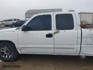 2003 Chevrolet Silverado 1500 LS with VIN 2GCEC19V231106394, listed as a IAAI auction lot 41883562 with 340,546 mi miles. Bid and sale history available at carsss.com. Image 14.