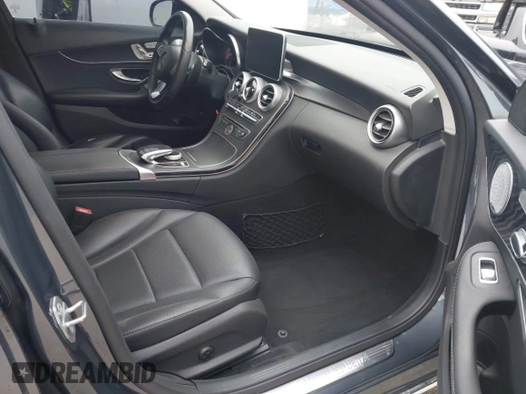 2016 Mercedes-Benz C 300 with VIN 55SWF4JB1GU163119, listed as a IAAI auction lot 42279667 with 114,923 mi miles and . Bid and sale history available at DreamBid. Image 5.