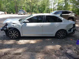 2018 Volkswagen Jetta SE with VIN 3VWDB7AJ1JM261886, listed as a IAAI auction lot 42486968 with Not provided miles and . Bid and sale history available at DreamBid. Image 15.
