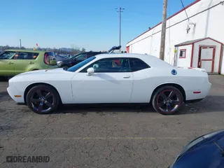 2014 Dodge Challenger SXT with VIN 2C3CDYAGXEH139460, listed as a IAAI auction lot 41420337 with 101,703 mi miles. Bid and sale history available at carsss.com. Image 14.