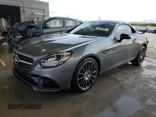 2019 Mercedes-Benz SLC 300 z VIN WDDPK3JA8KF159940, wystawiony jako Copart lot #46089005 z przebiegiem 22 745 mil mil oraz Tytuł czysty. Historia ofert i sprzedaży dostępna na DreamBid. Obrazek 1.