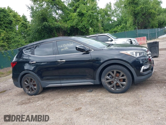 2017 Hyundai Santa Fe Ultimate z VIN 5XYZW4LA9HG416653, wystawiony jako IAAI lot #42350652 z przebiegiem 122 000 mil mil oraz . Historia ofert i sprzedaży dostępna na DreamBid. Obrazek 13.