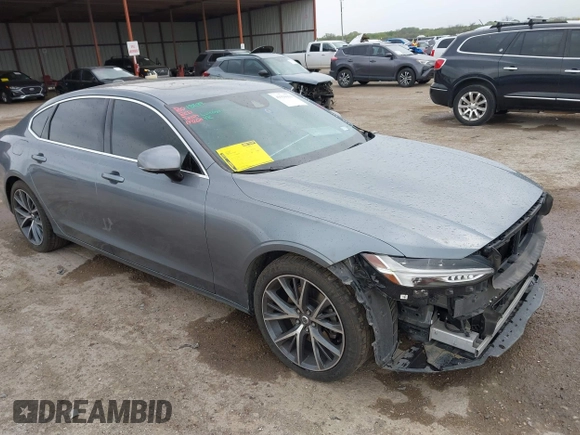 2018 Volvo S90 Momentum z VIN LVY982AK1JP025728, wystawiony jako IAAI lot #41930159 z przebiegiem 80 056 mil mil oraz . Historia ofert i sprzedaży dostępna na DreamBid. Obrazek 1.