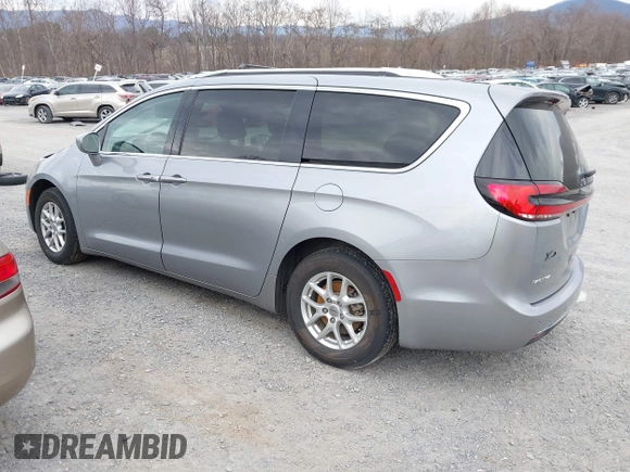 2021 Chrysler Pacifica Touring L with VIN 2C4RC1BG3MR542543, listed as a IAAI auction lot 41657073 with 118,833 mi miles and . Bid and sale history available at DreamBid. Image 3.