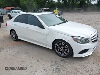 2014 Mercedes-Benz E 350 Sport z VIN WDDHF5KB1EA802769, wystawiony jako IAAI lot #42426848 z przebiegiem 191 057 mil mil oraz . Historia ofert i sprzedaży dostępna na DreamBid. Obrazek 1.