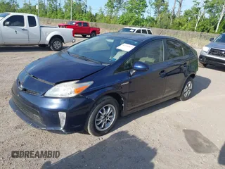 2014 Toyota Prius Four with VIN JTDKN3DU7E0385069, listed as a IAAI auction lot 41736927 with 211,539 mi miles. Bid and sale history available at carsss.com. Image 17.