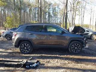 2022 Jeep Compass Latitude with VIN 3C4NJDBB8NT124794, listed as a IAAI auction lot 41817343 with 55,166 mi miles and . Bid and sale history available at DreamBid. Image 14.
