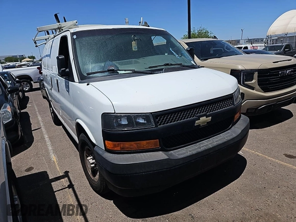 2018 Chevrolet Express Cargo z VIN 1GCWGAFG4J1178862, wystawiony jako IAAI lot #42659672 z przebiegiem 134 021 mil mil oraz . Historia ofert i sprzedaży dostępna na DreamBid. Obrazek 18.