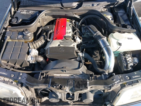 2000 Mercedes-Benz C 230 Kompressor z VIN WDBHA24G4YA799207, wystawiony jako IAAI lot #42010800 z przebiegiem 126 478 mil mil oraz . Historia ofert i sprzedaży dostępna na DreamBid. Obrazek 10.