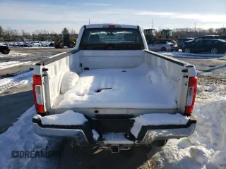 2019 Ford Super Duty F-250 SRW XL with VIN 1FTBF2B63KEF97154, listed as a Copart auction lot 87145074 with 87,303 mi miles and Salvage Title. Bid and sale history available at carsss.com. Image 6.