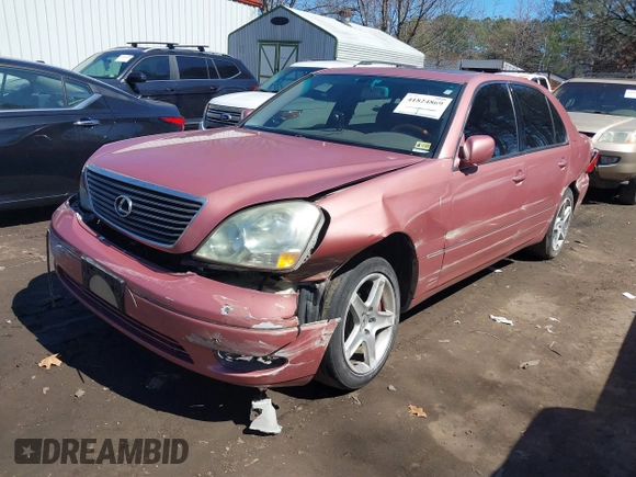 2002 Lexus LS 430 with VIN JTHBN30F120077994, listed as a IAAI auction lot 41824869 with 195,406 mi miles. Bid and sale history available at carsss.com. Image 2.