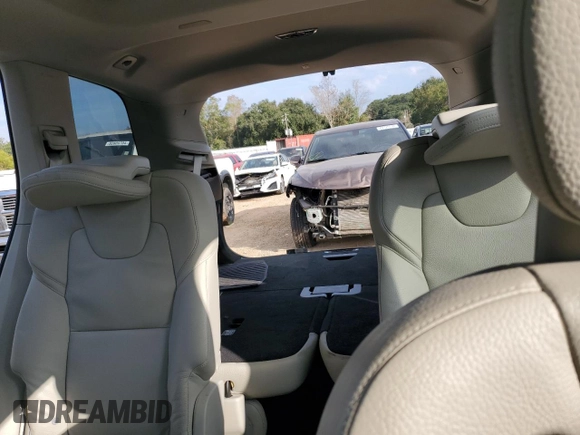 2021 Volvo XC90 Momentum with VIN YV4A221K0M1710832, listed as a Copart auction lot 82125624 with 47,023 mi miles and Salvage Title. Bid and sale history available at carsss.com. Image 10.