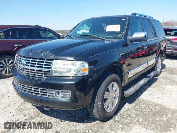 2013 Lincoln Navigator z VIN 5LMJJ2H53DEL00520, wystawiony jako IAAI lot #41769449 z przebiegiem 167 569 mil mil oraz . Historia ofert i sprzedaży dostępna na DreamBid. Obrazek 17.