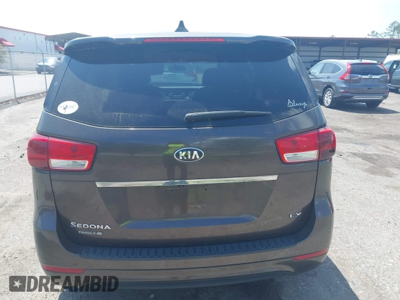 2017 Kia Sedona LX with VIN KNDMB5C15H6225200, listed as a IAAI auction lot 41929710 with 144,461 mi miles. Bid and sale history available at carsss.com. Image 16.