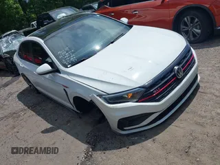 2020 Volkswagen Jetta GLI S z VIN 3VW6T7BU2LM082452, wystawiony jako IAAI lot #42128266 z przebiegiem 109 987 mil mil oraz . Historia ofert i sprzedaży dostępna na DreamBid. Obrazek 1.