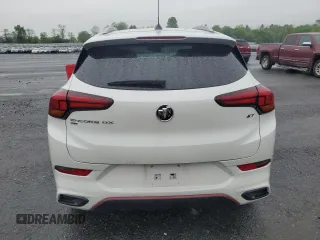 2023 Buick Encore GX Select z VIN KL4MMESL4PB126039, wystawiony jako Copart lot #55856285 z przebiegiem 2 582 mil mil oraz Szkoda całkowita • Salvage title. Historia ofert i sprzedaży dostępna na DreamBid. Obrazek 6.