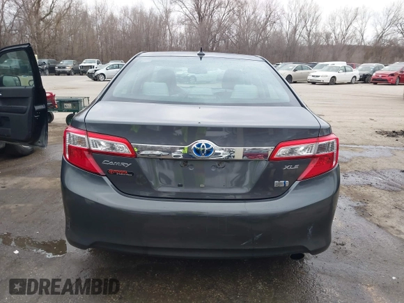 2012 Toyota Camry XLE z VIN 4T1BD1FK1CU048272, wystawiony jako IAAI lot #41711586 z przebiegiem 104 734 mil mil oraz . Historia ofert i sprzedaży dostępna na DreamBid. Obrazek 16.