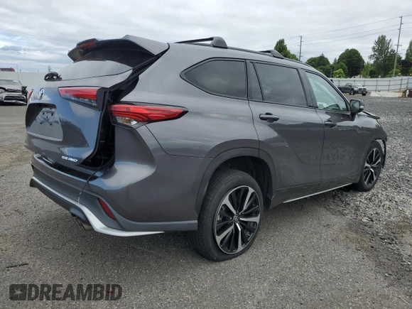 2021 Toyota Highlander XSE with VIN 5TDJZRBH0MS104704, listed as a Copart auction lot 59743145 with Not provided miles and Salvage title. Bid and sale history available at DreamBid. Image 3.