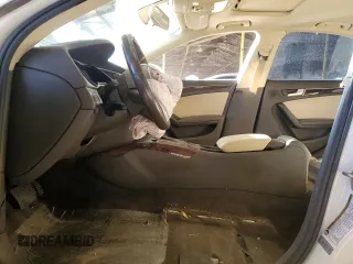 2015 Audi A4 Premium z VIN WAUAFAFLXFN030089, wystawiony jako Copart lot #57796795 z przebiegiem 138 103 mil mil oraz Szkoda całkowita • Salvage title. Historia ofert i sprzedaży dostępna na DreamBid. Obrazek 7.