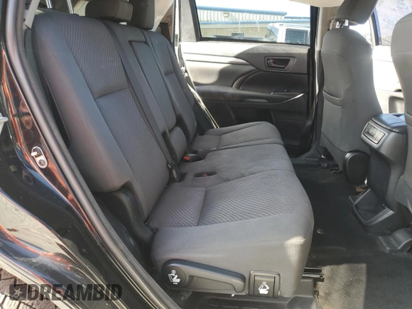 2018 Toyota Highlander LE with VIN 5TDZARFH8JS041397, listed as a Copart auction lot 60262295 with 92,526 mi miles and Salvage title. Bid and sale history available at DreamBid. Image 11.