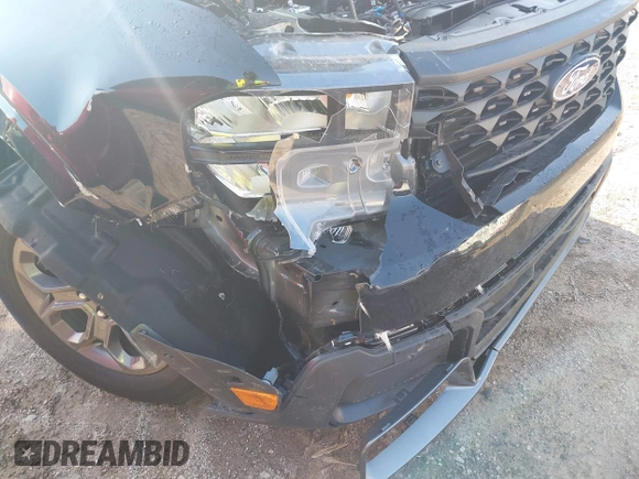 2025 Ford Maverick XLT with VIN 3FTTW8H34SRA29612, listed as a IAAI auction lot 41940598 with 868 mi miles and . Bid and sale history available at DreamBid. Image 6.
