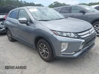 2020 Mitsubishi Eclipse Cross ES z VIN JA4AS3AAXLZ009273, wystawiony jako IAAI lot #42336535 z przebiegiem 61 511 mil mil oraz . Historia ofert i sprzedaży dostępna na DreamBid. Obrazek 1.