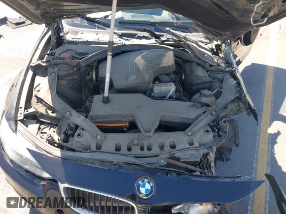2015 BMW 4 Series 428i z VIN WBA3V7C53FP772066, wystawiony jako IAAI lot #42837150 z przebiegiem Nie podano mil oraz . Historia ofert i sprzedaży dostępna na DreamBid. Obrazek 10.