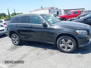2019 Mercedes-Benz GLC 350e z VIN WDC0G5EB3KF619396, wystawiony jako IAAI lot #42353279 z przebiegiem 23 600 mil mil oraz . Historia ofert i sprzedaży dostępna na DreamBid. Obrazek 13.