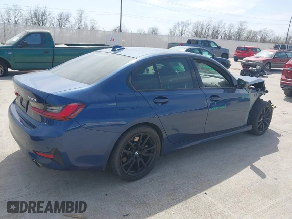 2022 BMW 3 Series 330i с VIN 3MW5R1J06N8C32399, выставлен на аукционе IAAI как лот 41788730 с пробегом 53 691 миль миль и . История ставок и продаж доступна на DreamBid. Изображение 4.