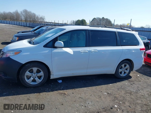 2013 Toyota Sienna LE AAS with VIN 5TDKK3DC2DS354582, listed as a IAAI auction lot 41360766 with 169,978 mi miles. Bid and sale history available at carsss.com. Image 14.