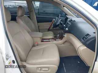 2011 Toyota Highlander Limited with VIN 5TDYK3EH6BS048213, listed as a IAAI auction lot 42454713 with 228,094 mi miles and . Bid and sale history available at DreamBid. Image 5.
