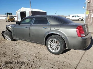 2008 Chrysler 300 C with VIN 2C3KK63H18H138973, listed as a Copart auction lot 80827044 with 197,910 mi miles and Clean Title. Bid and sale history available at carsss.com. Image 2.