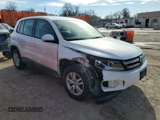 2013 Volkswagen Tiguan S z VIN WVGAV3AX2DW613867, wystawiony jako Copart lot #43034845 z przebiegiem 119 636 mil mil oraz Szkoda całkowita • Salvage title. Historia ofert i sprzedaży dostępna na DreamBid. Obrazek 4.
