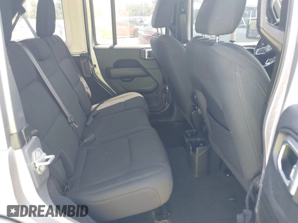 2019 Jeep Wrangler Unlimited Sahara with VIN 1C4HJXEN5KW542403, listed as a IAAI auction lot 42524989 with 60,451 mi miles and . Bid and sale history available at DreamBid. Image 8.